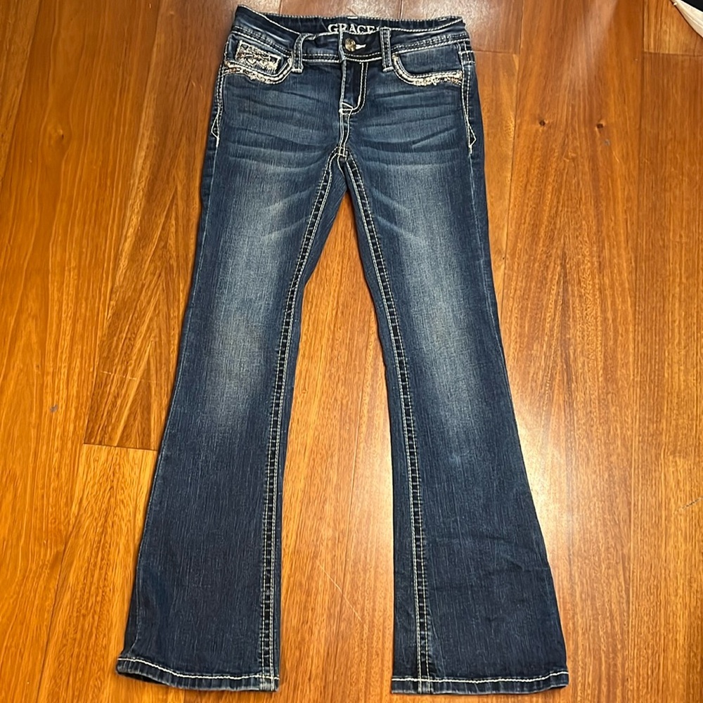 Grace in LA girl size 8
Bootcut dark wash jeans